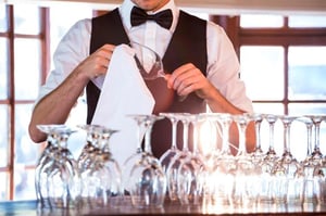 geschirr-spuelen-gastronomie-profimiet-non-food-catering-spuelloesungen